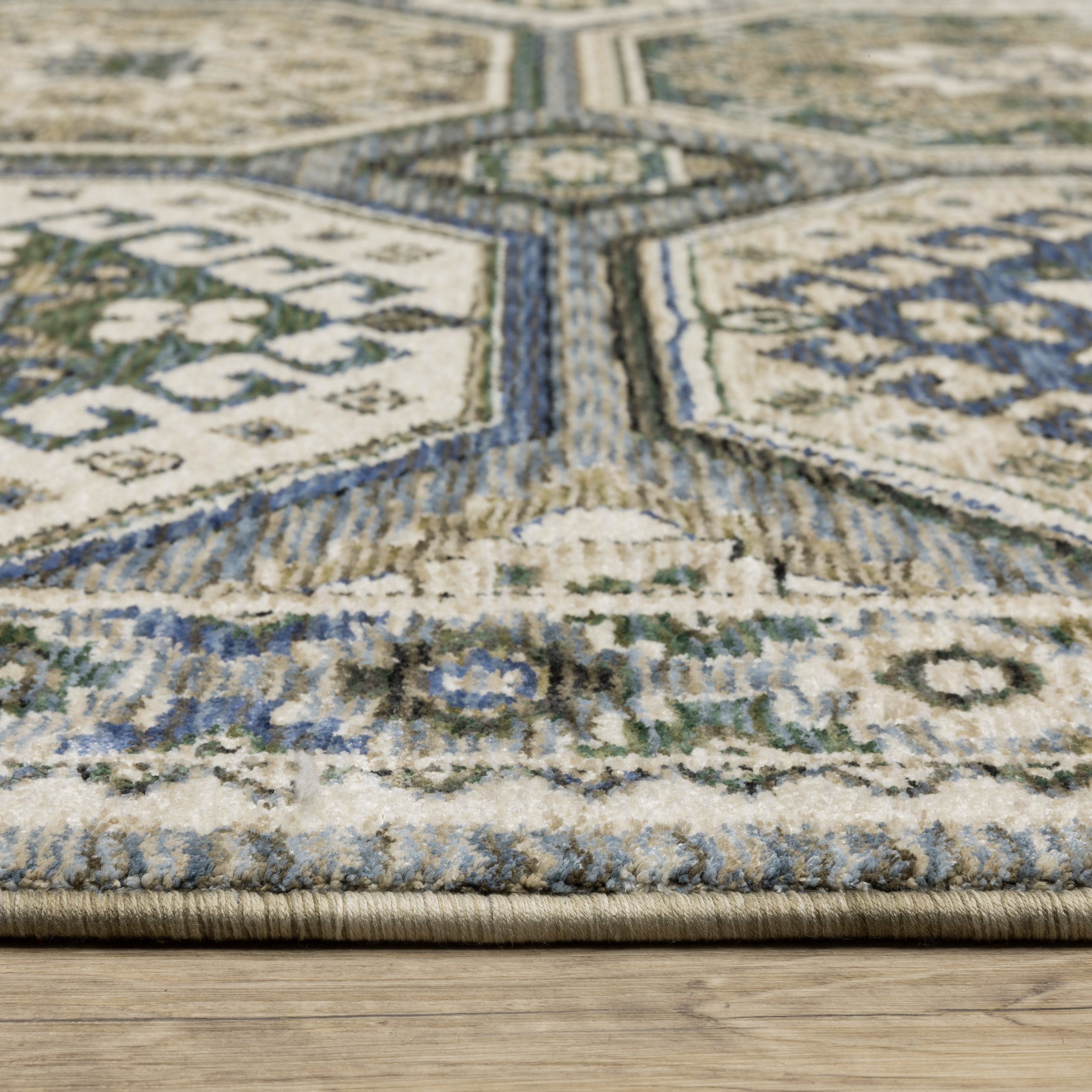 Oriental Weavers Hastings HA05H Ivory/Blue Area Rug