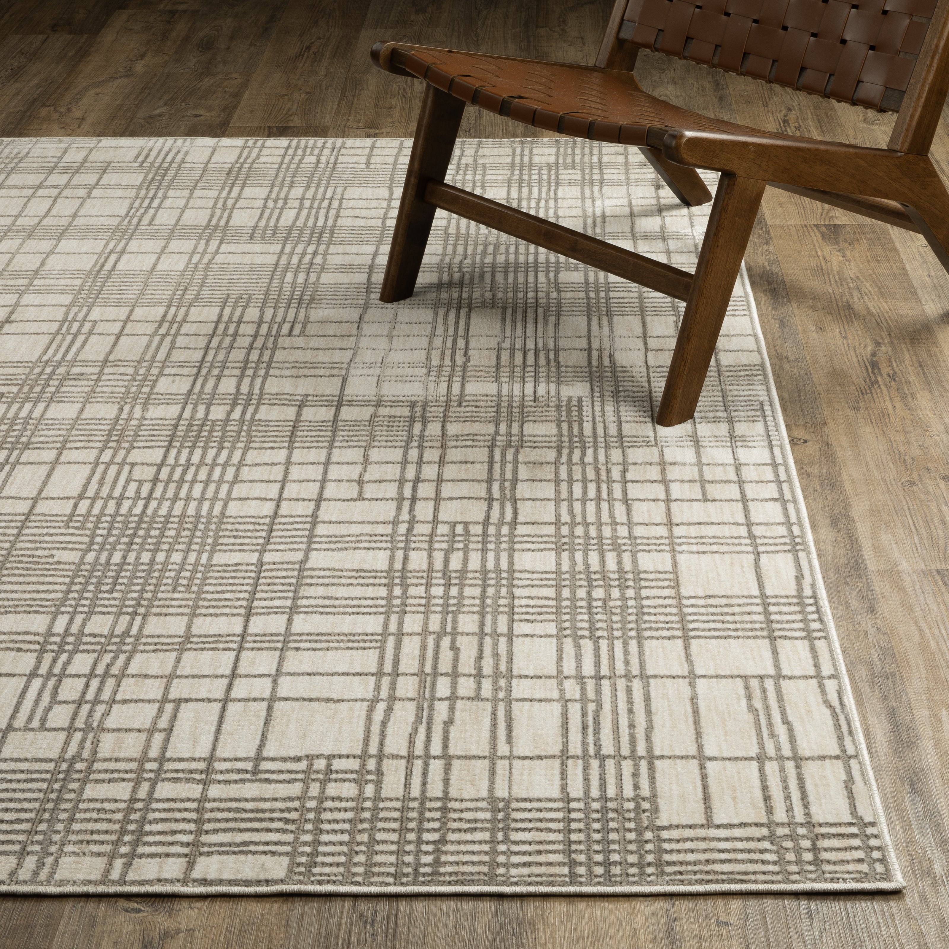 Oriental Weavers Hunter HNT01 Brown/Beige Area Rug