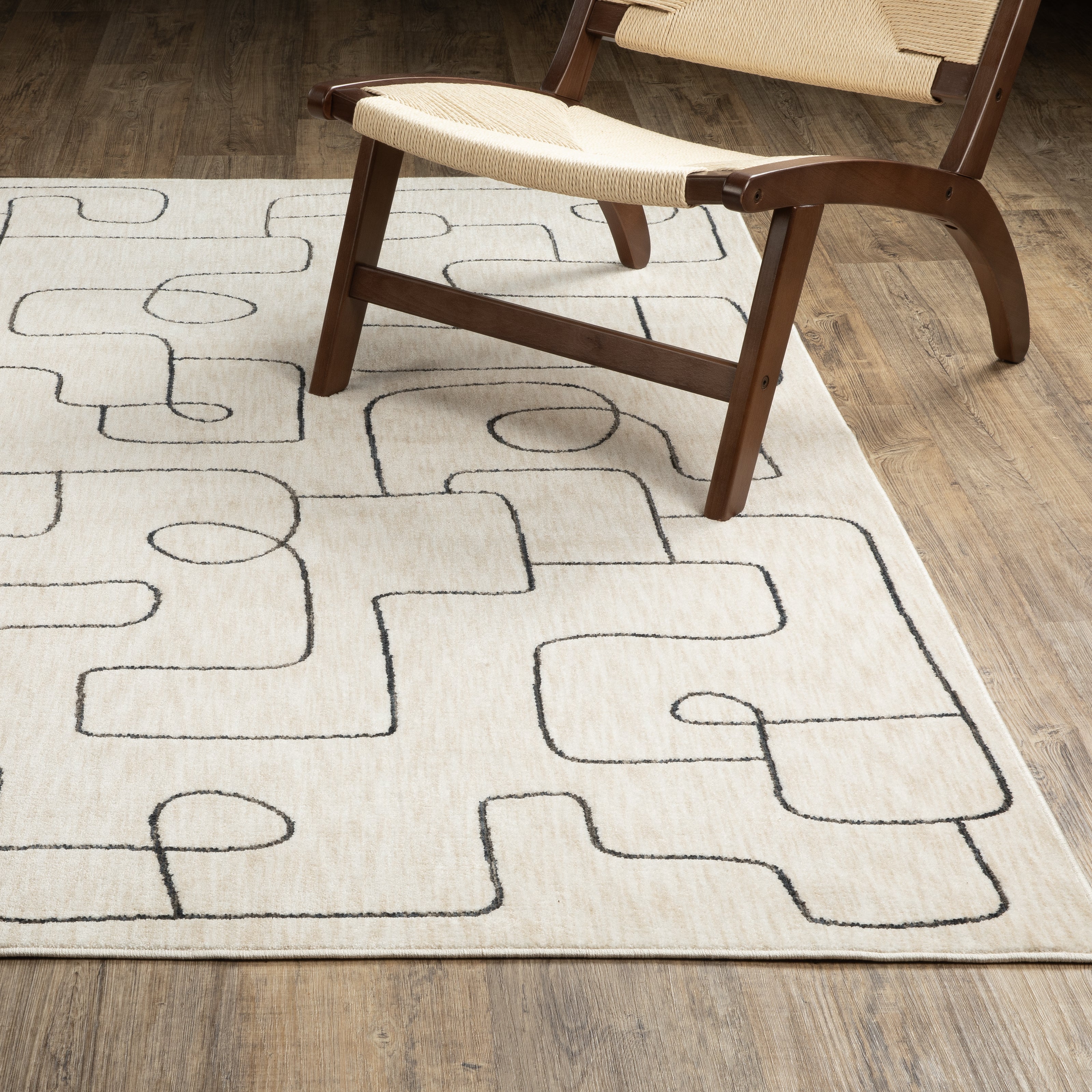 Oriental Weavers Hunter HNT06 Beige/Black Area Rug
