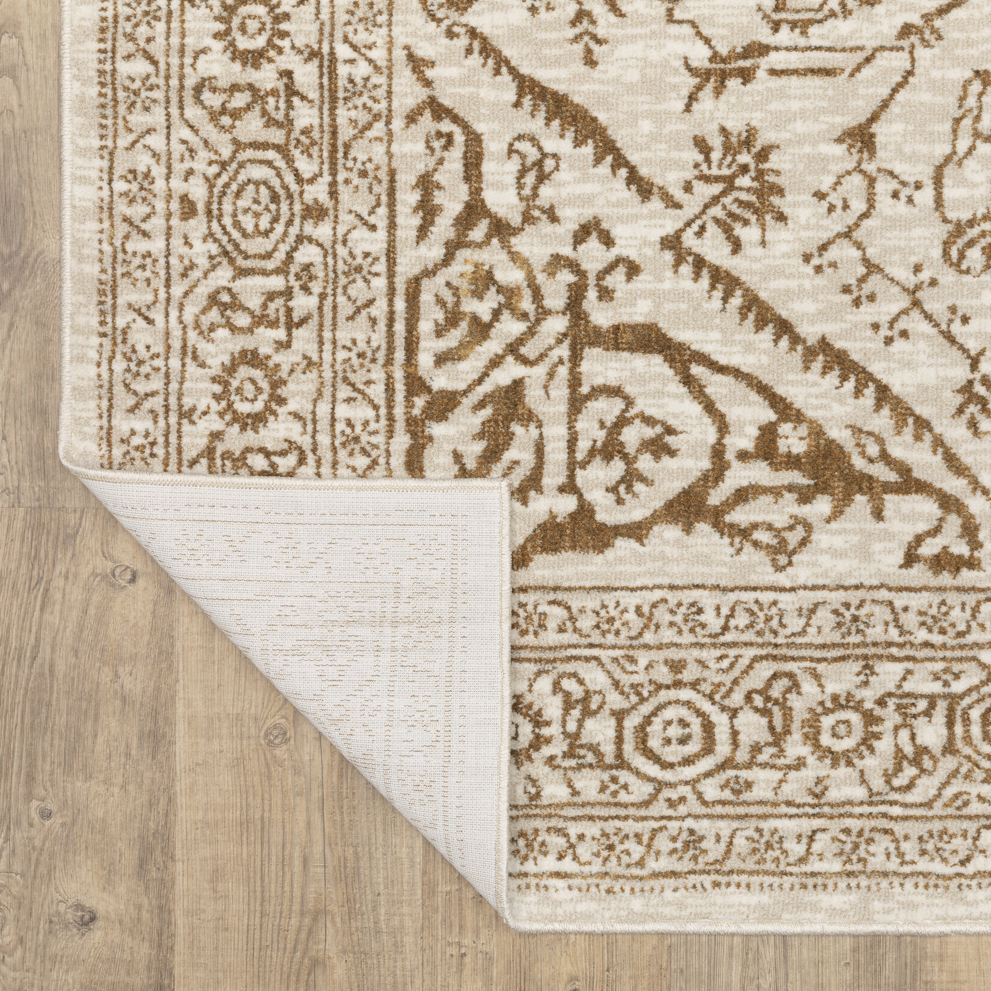 Oriental Weavers Intrigue INT03 Ivory/Gold Area Rug