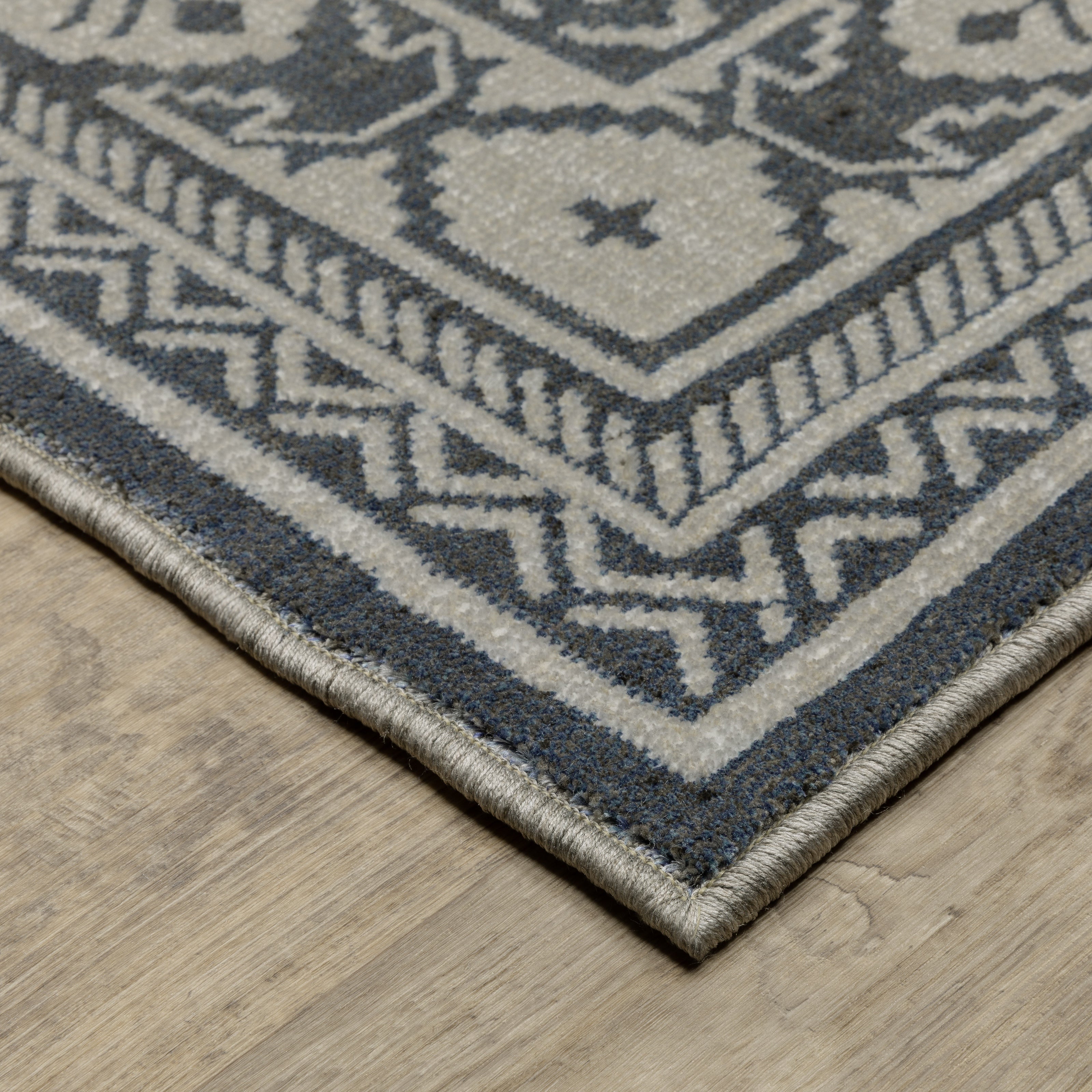 Oriental Weavers Intrigue INT05 Blue/Beige Area Rug