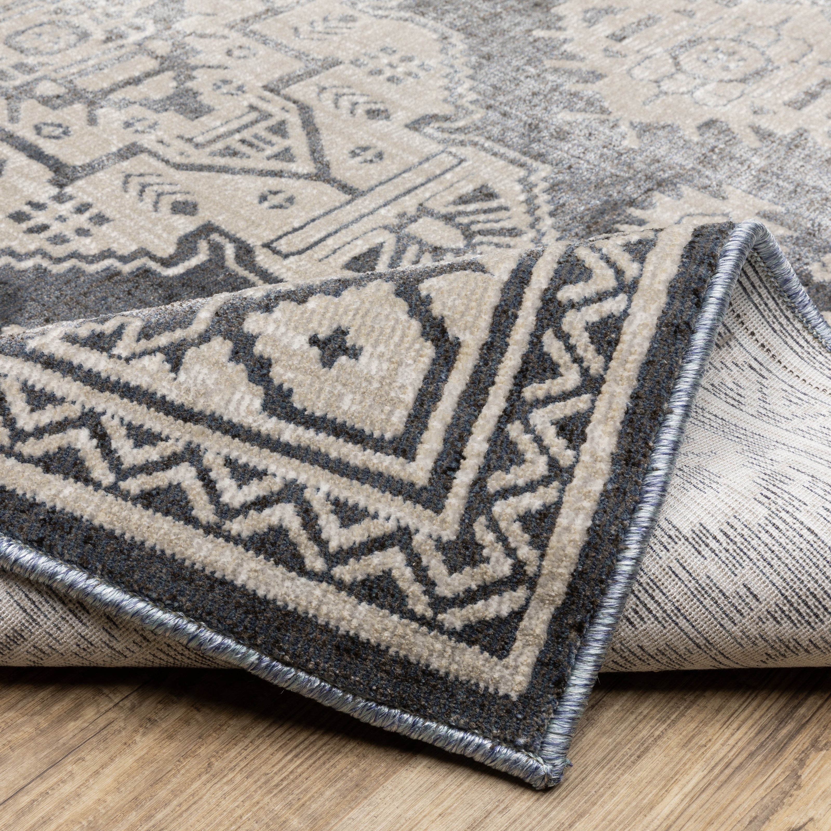 Oriental Weavers Intrigue INT05 Blue/Beige Area Rug