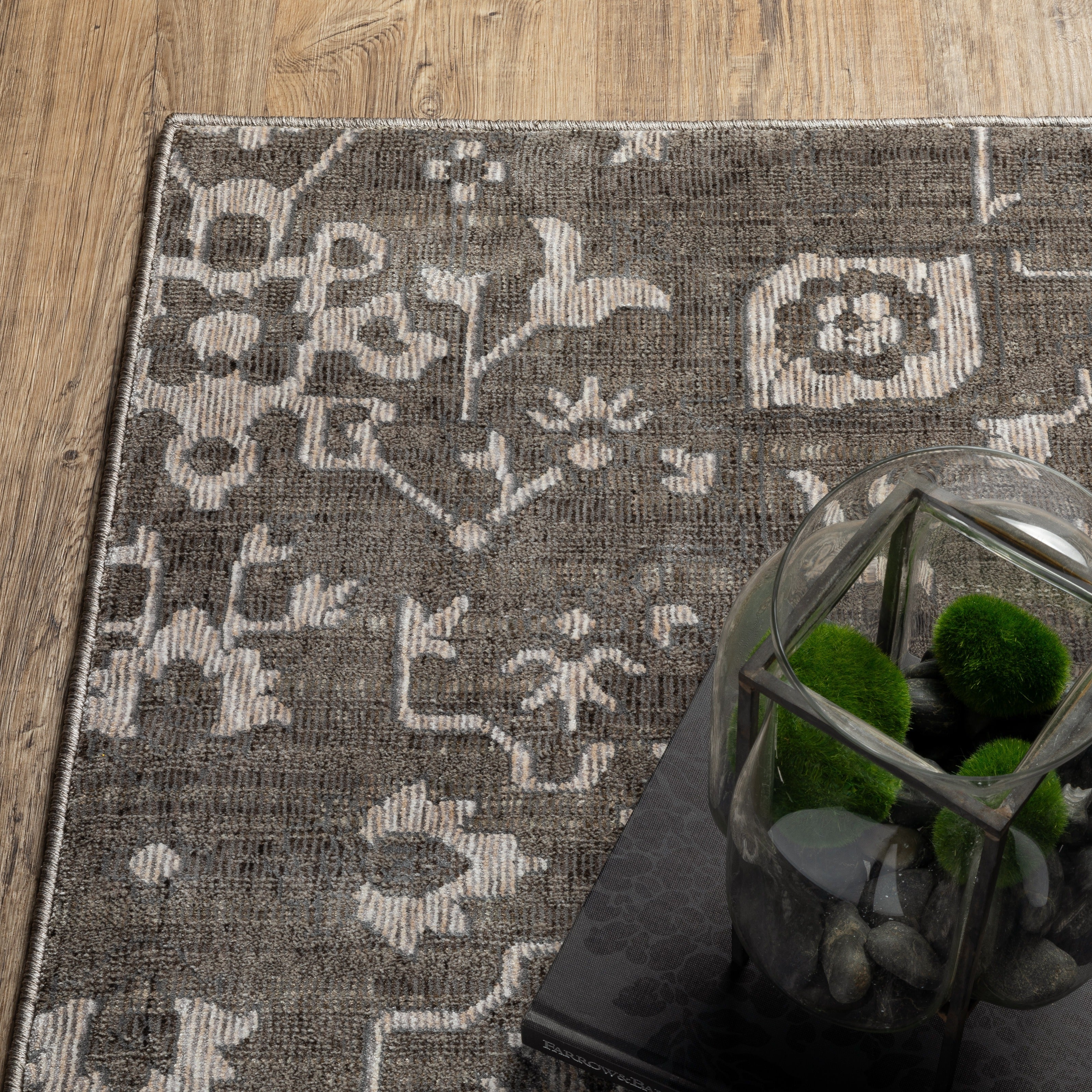 Oriental Weavers Intrigue INT09 Grey/Beige Area Rug