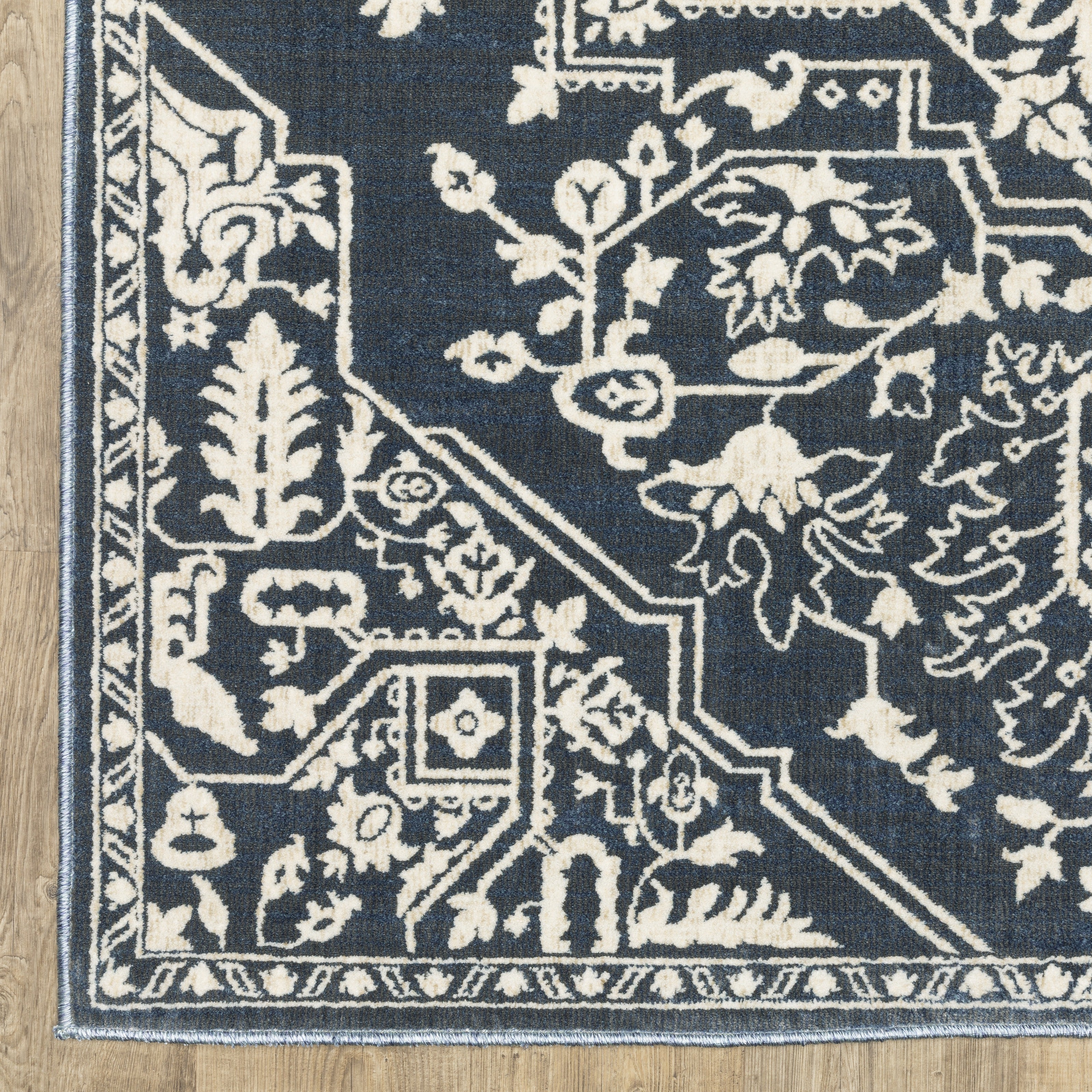 Oriental Weavers Intrigue INT10 Blue/Ivory Area Rug