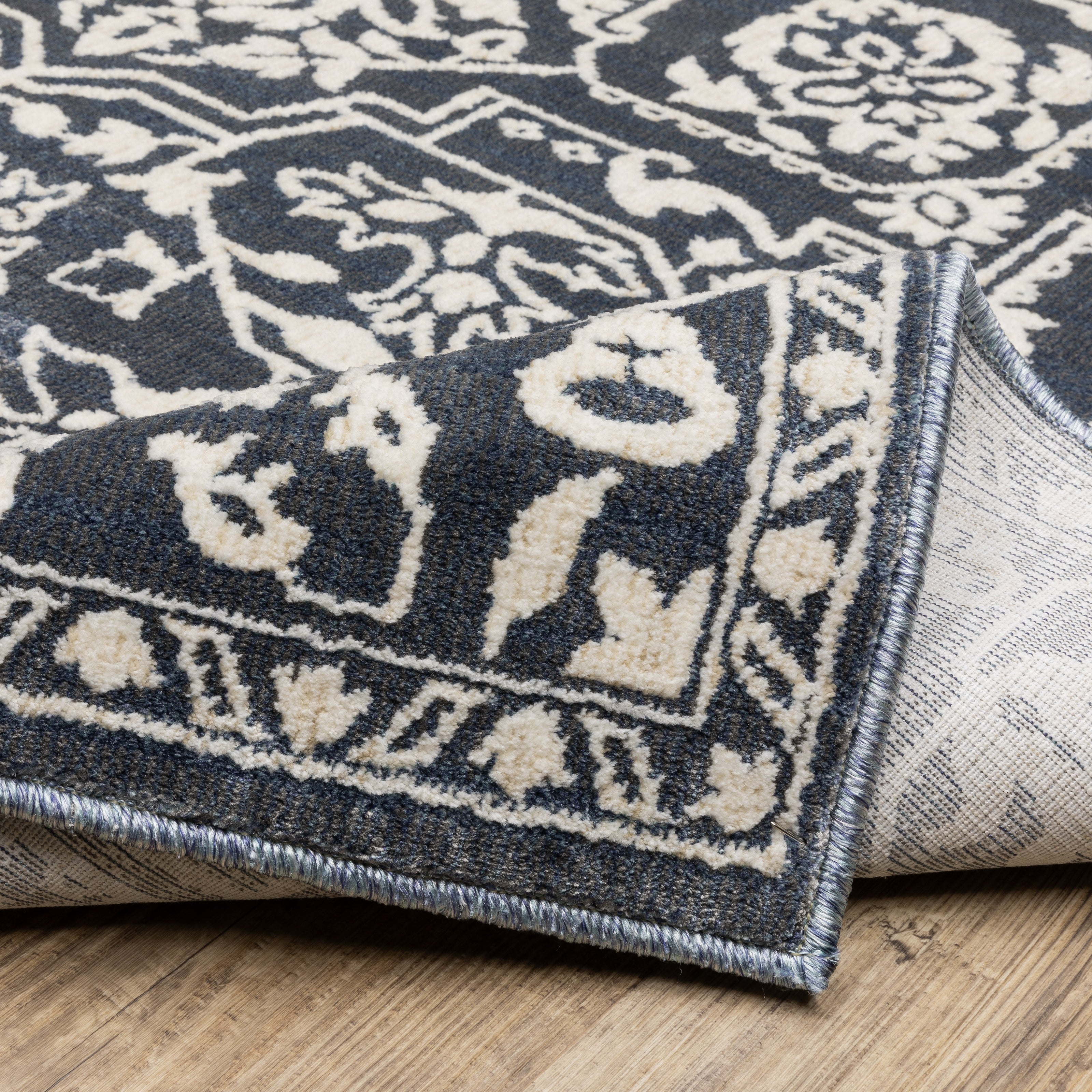 Oriental Weavers Intrigue INT10 Blue/Ivory Area Rug