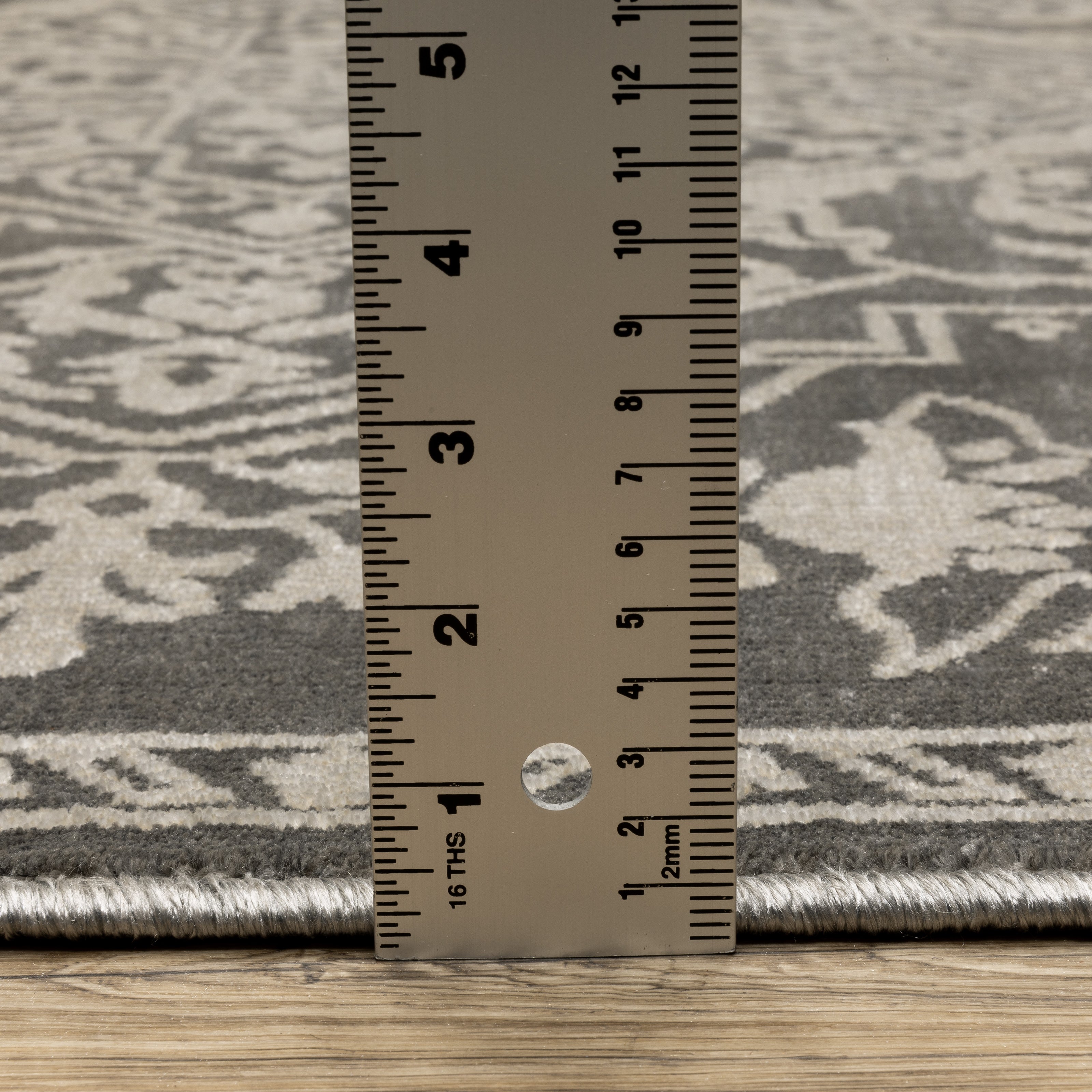 Oriental Weavers Intrigue INT12 Beige/Grey Area Rug
