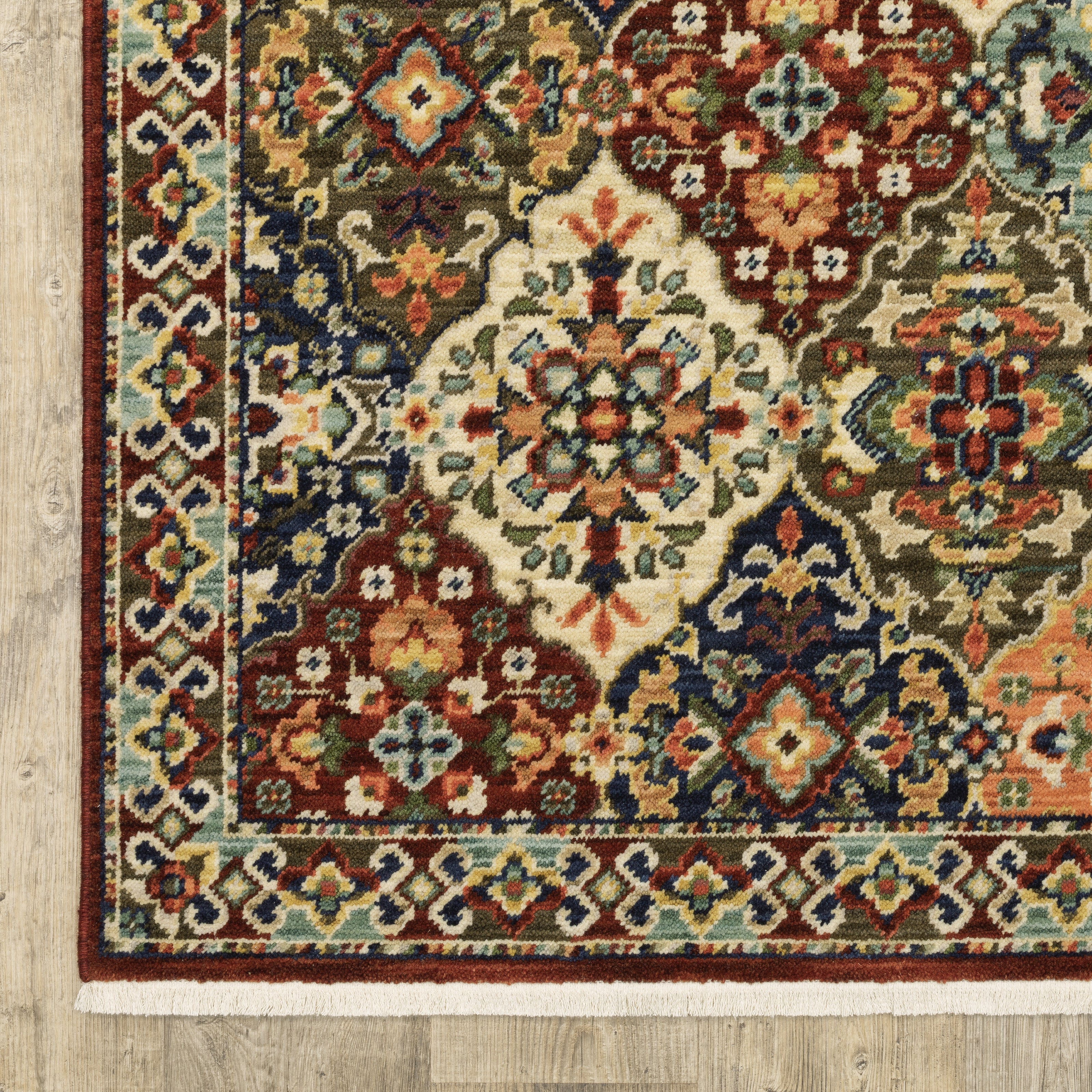 Oriental Weavers Lilihan 50X Red/Multi Area Rug