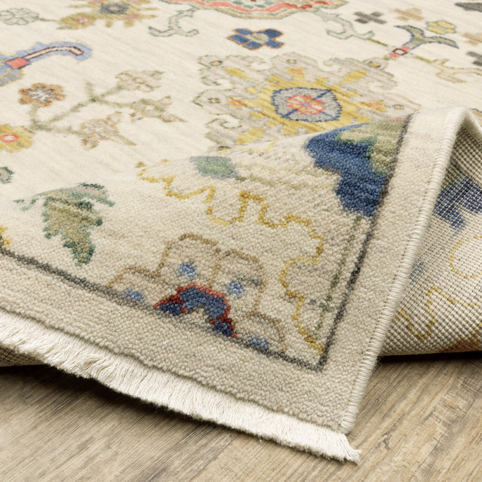 Oriental Weavers Lucca 5507W Ivory/Multi Area Rug