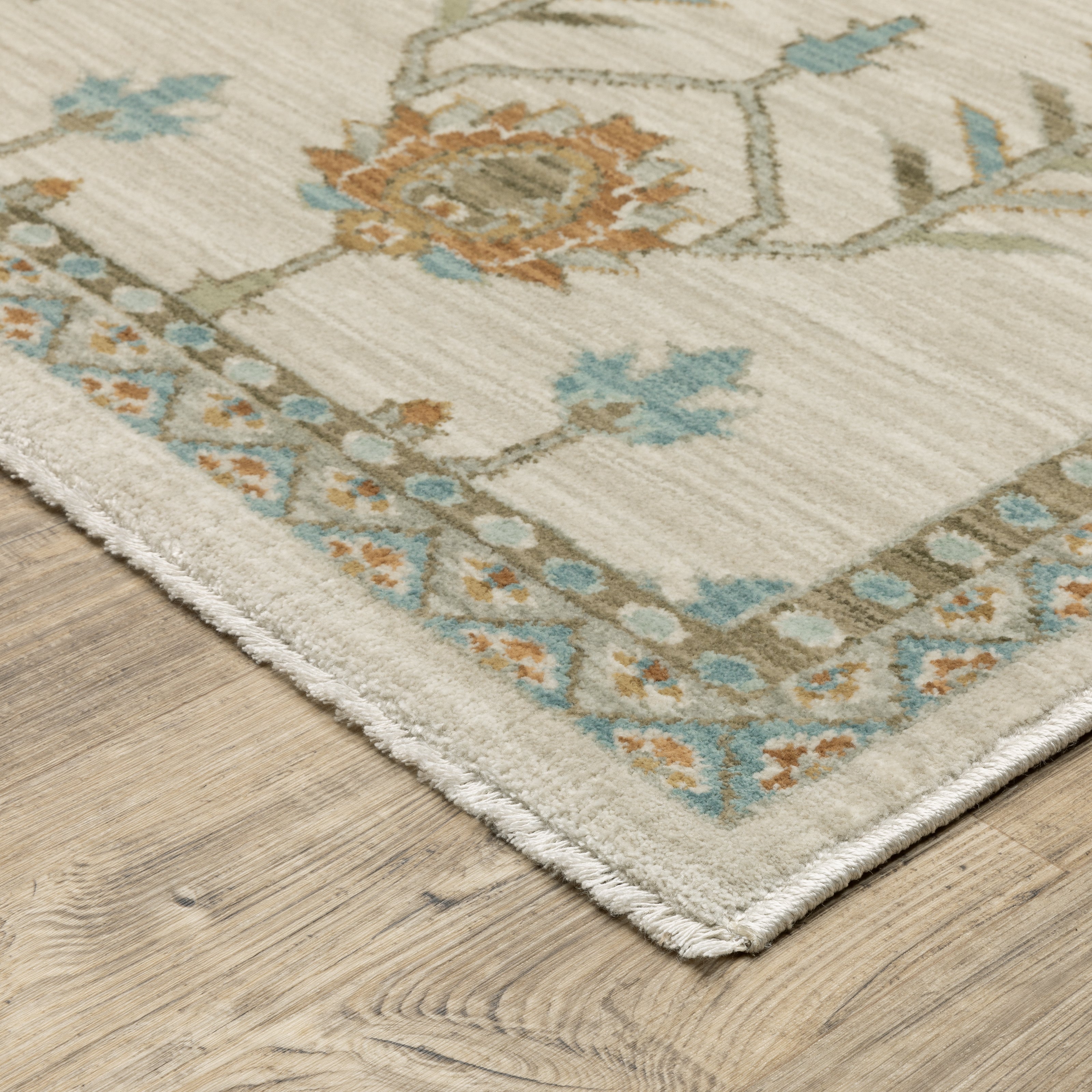 Oriental Weavers Maeve MAE07 Beige/Rust Area Rug