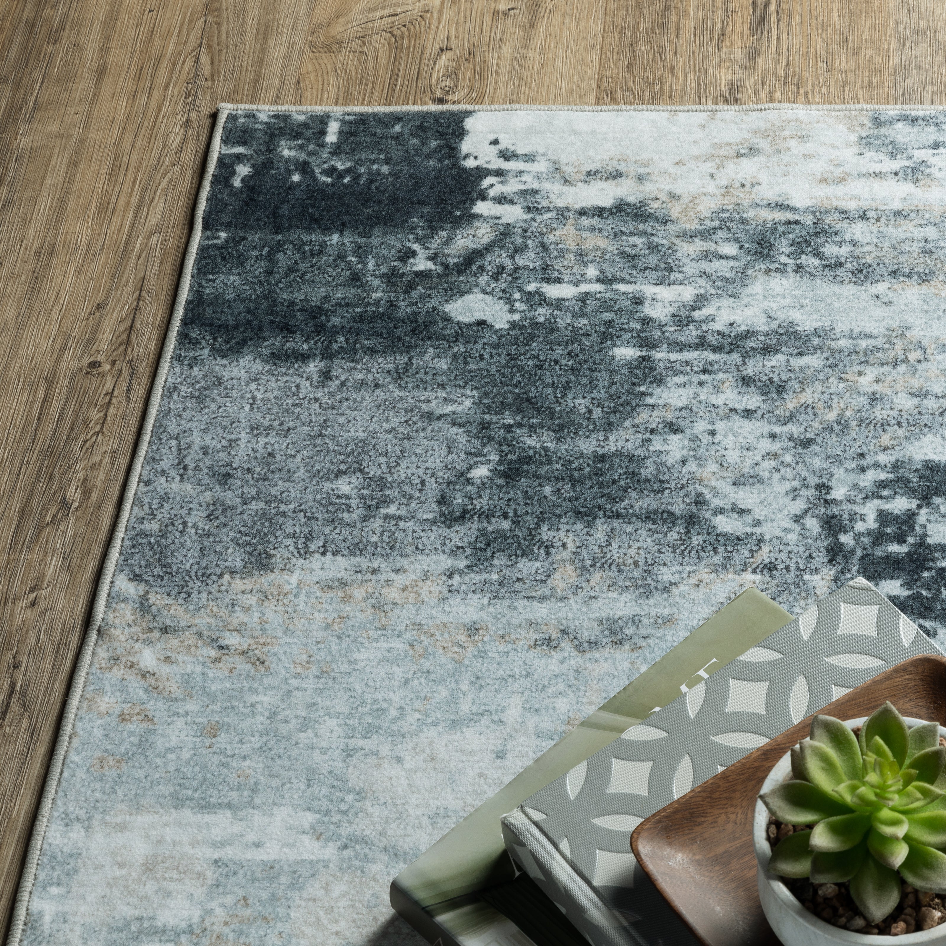 Oriental Weavers Sumter SUM12 Ivory/Grey Area Rug
