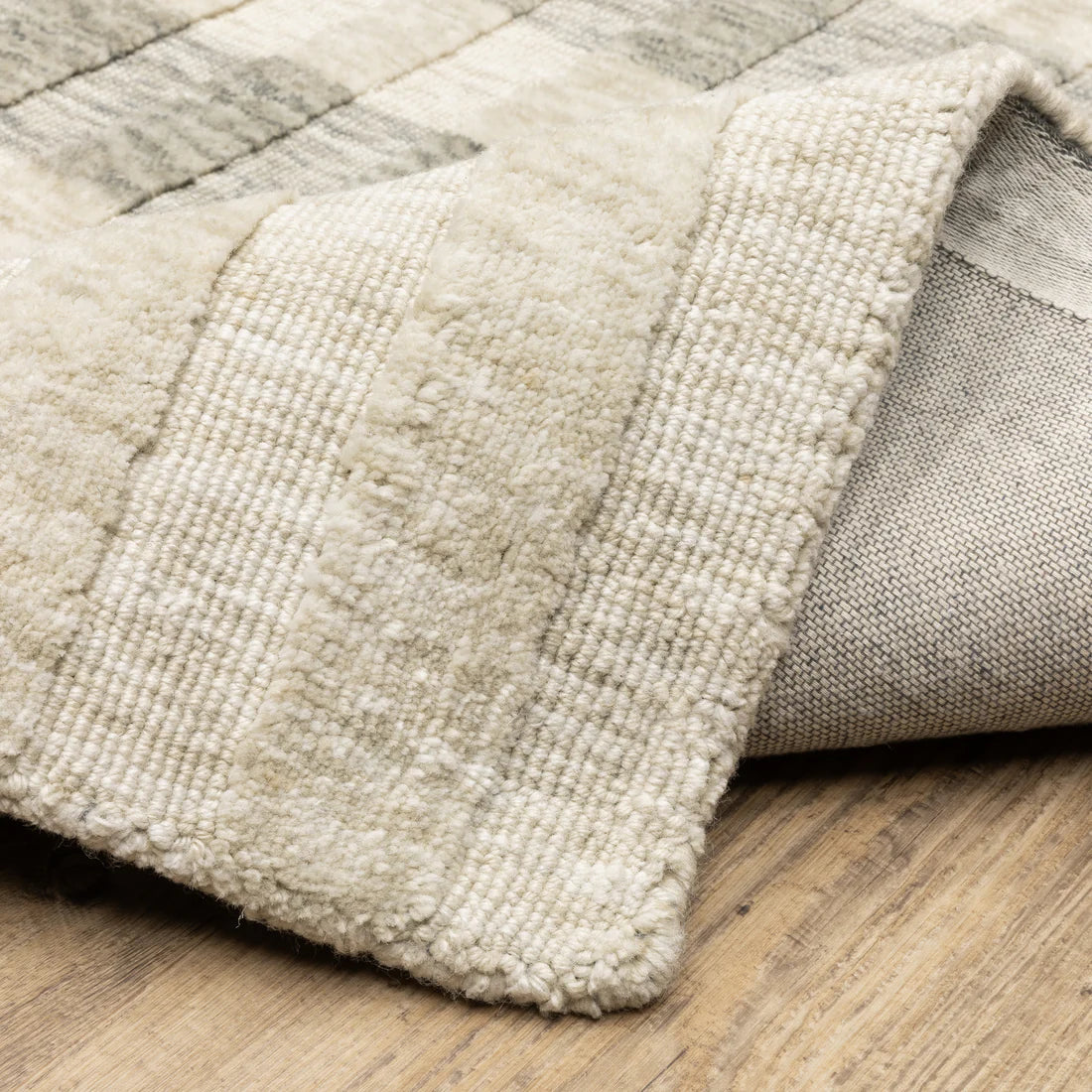 Oriental Weavers Thatcher THA01 Beige/Grey Area Rug
