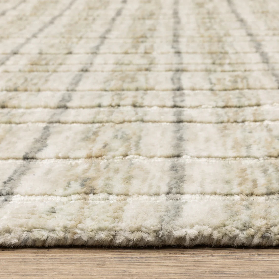 Oriental Weavers Thatcher THA02 Beige/Gold Area Rug