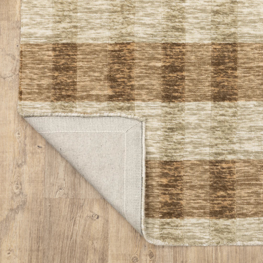 Oriental Weavers Thatcher THA04 Beige/Rust Area Rug