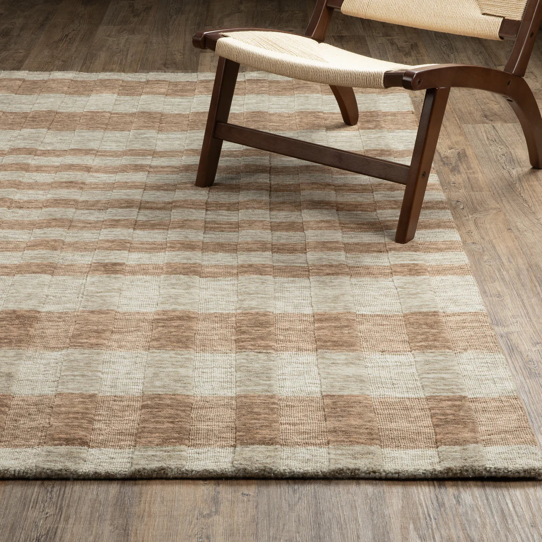 Oriental Weavers Thatcher THA04 Beige/Rust Area Rug
