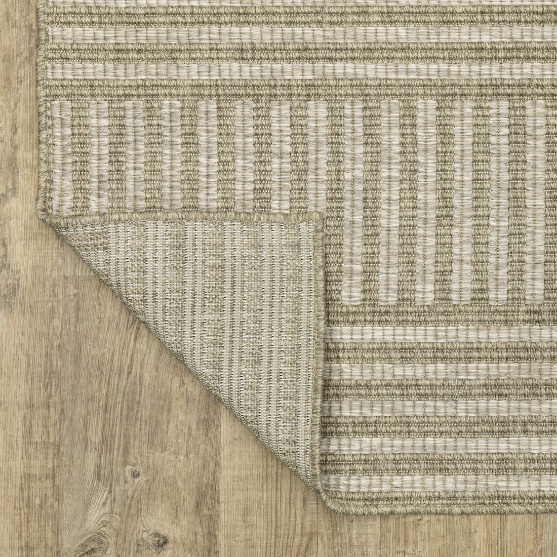 Oriental Weavers Tortuga TR02A Beige/Black Area Rug