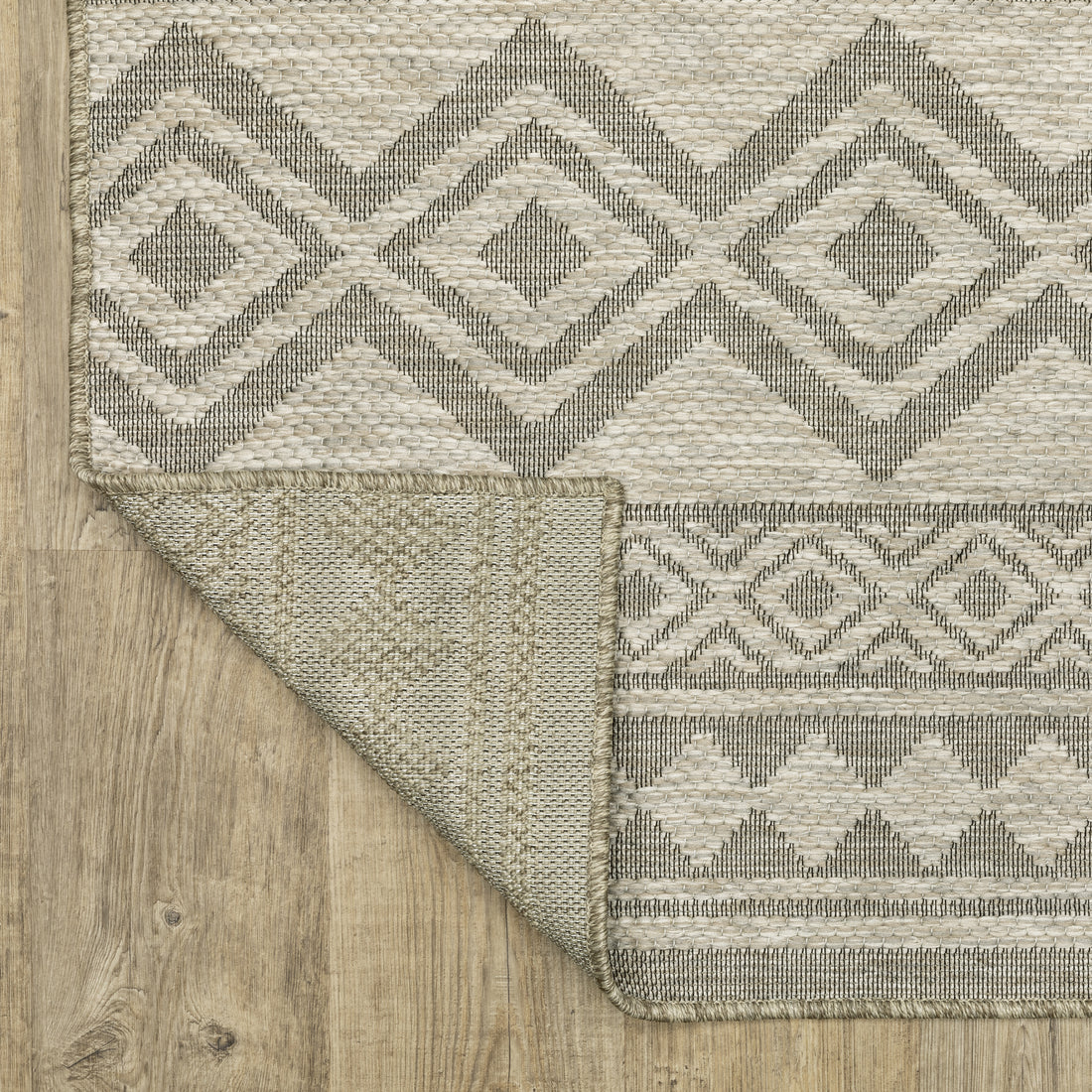 Oriental Weavers Tortuga TR03A Beige/Black Area Rug