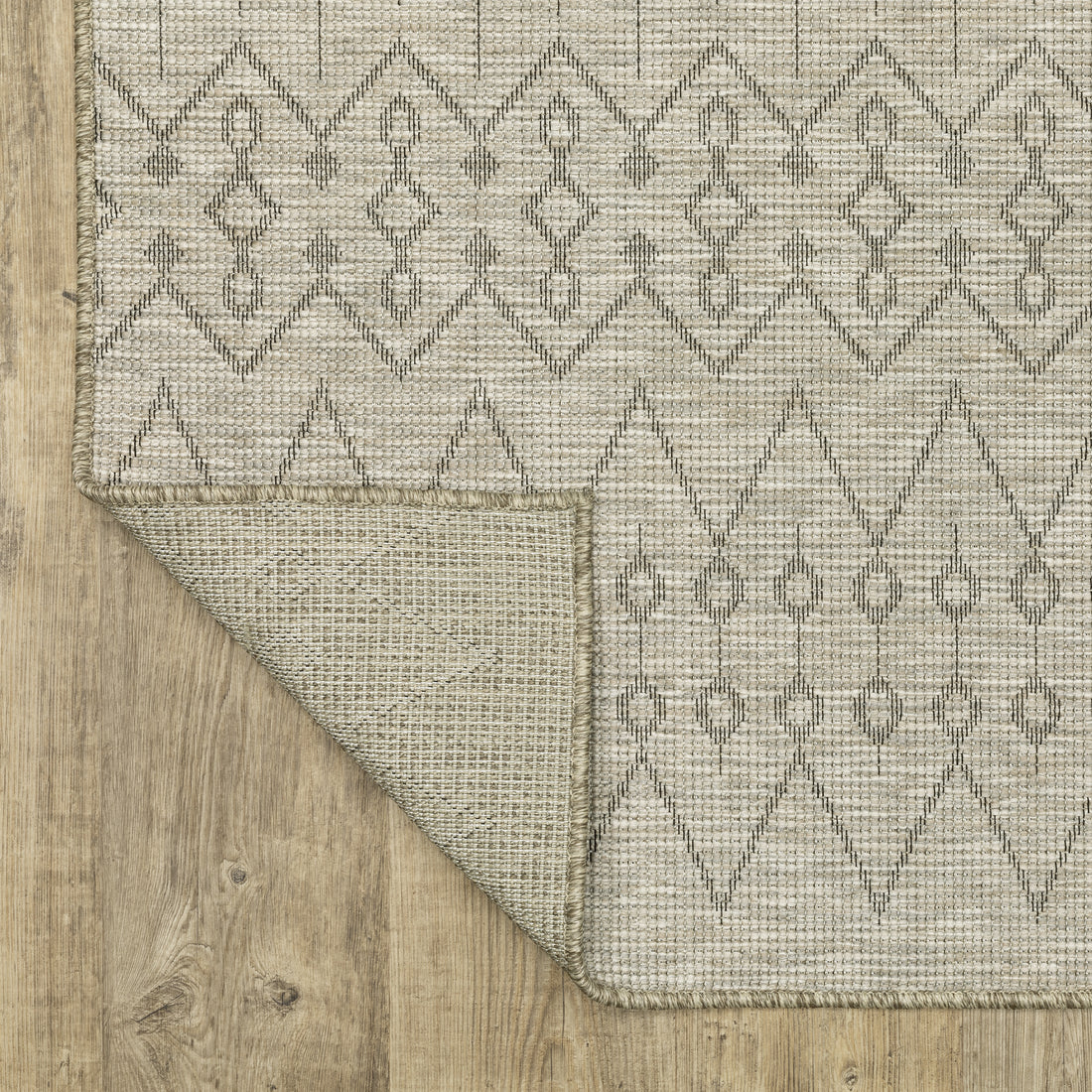 Oriental Weavers Tortuga TR04A Beige/Black Area Rug