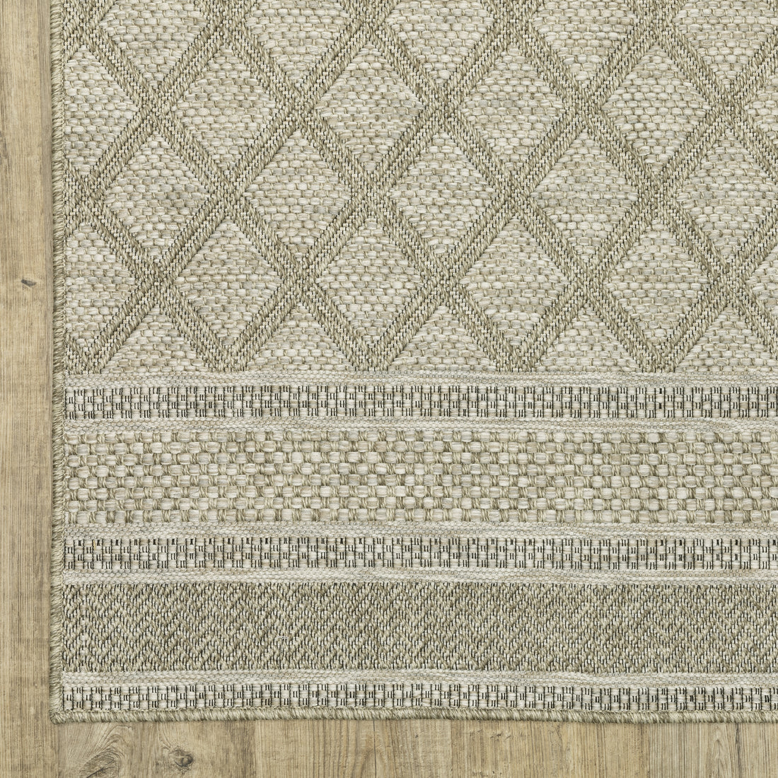 Oriental Weavers Tortuga TR10A Beige/Black Area Rug