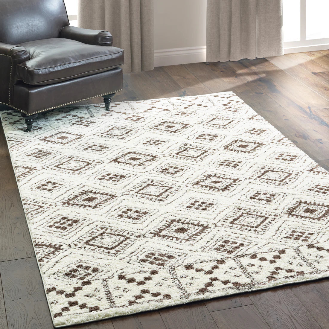 Oriental Weavers Verona 1330W Ivory/Brown Area Rug