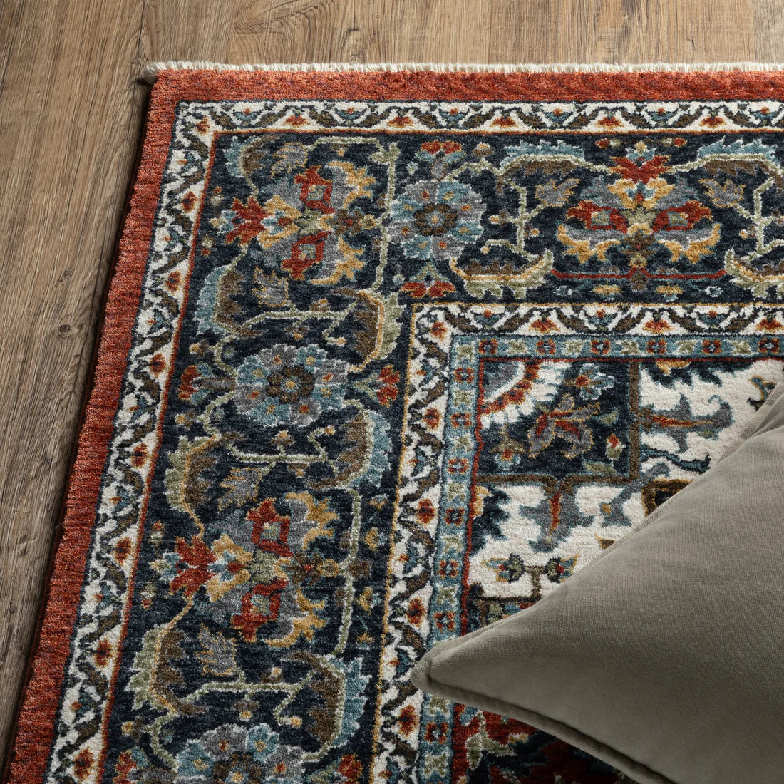 Oriental Weavers Vivian VI06A Red/Multi Area Rug
