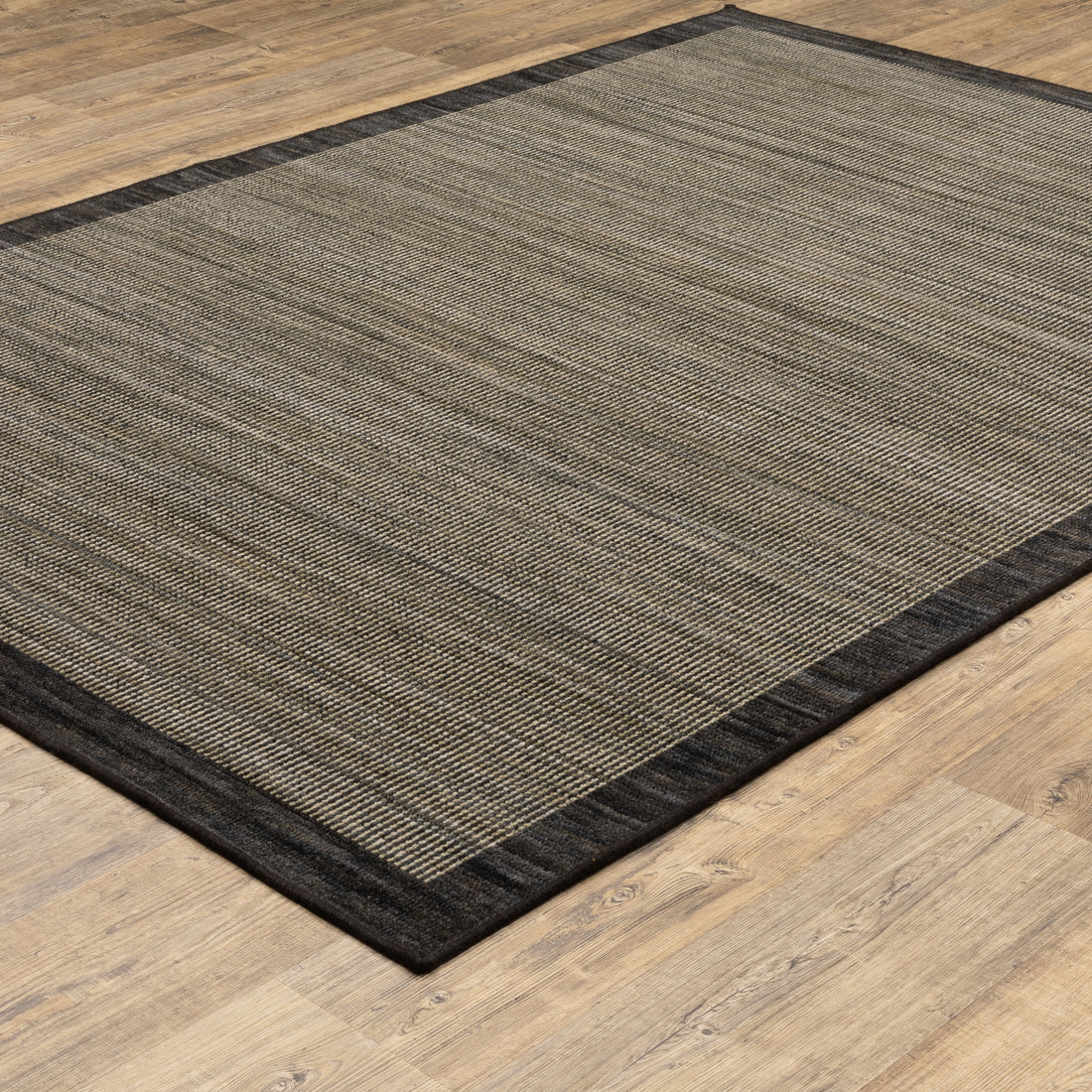 Oriental Weavers Warner WRN06 Grey/Charcoal Area Rug