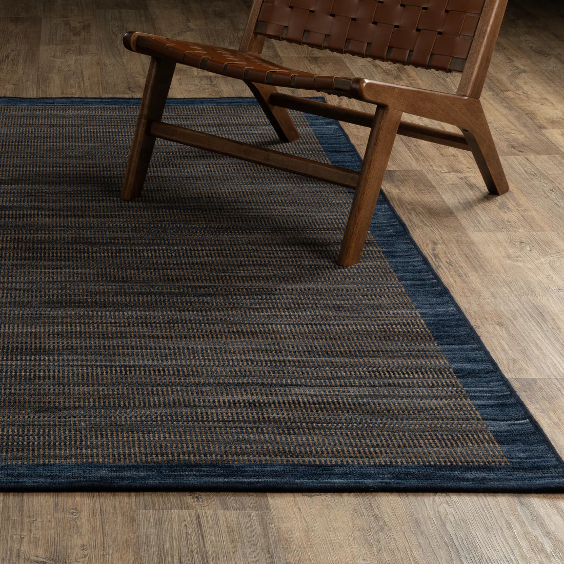 Oriental Weavers Warner WRN07 Blue/Blue Area Rug