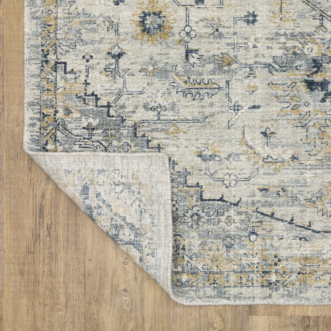 Oriental Weavers Windham WIN03 Ivory/Gold Area Rug