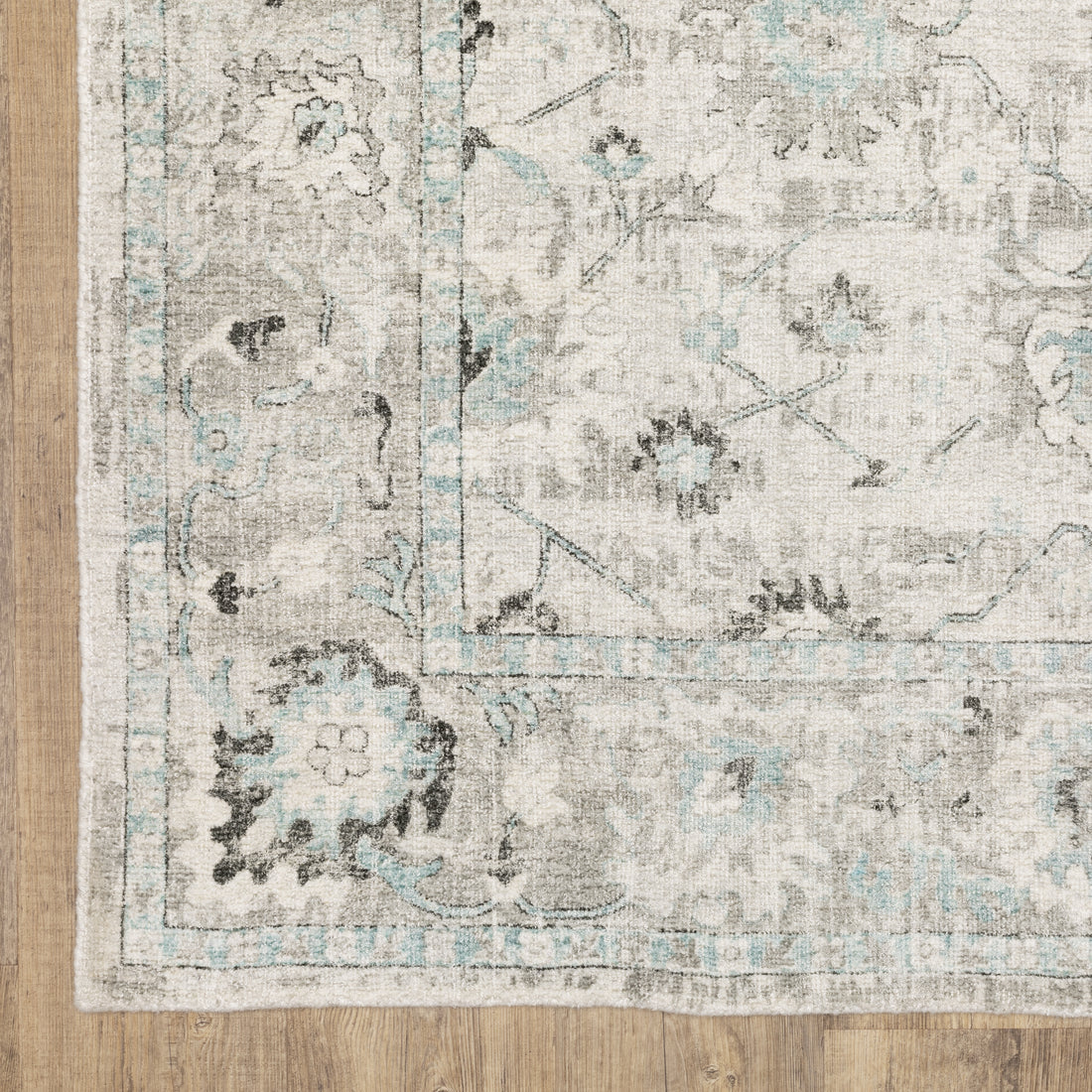 Oriental Weavers Windham WIN04 Ivory/Blue Area Rug