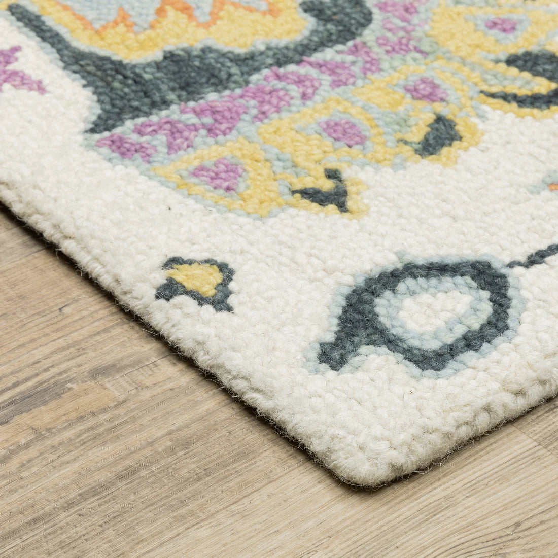 Oriental Weavers Zahra 75502 Ivory/Orange Area Rug