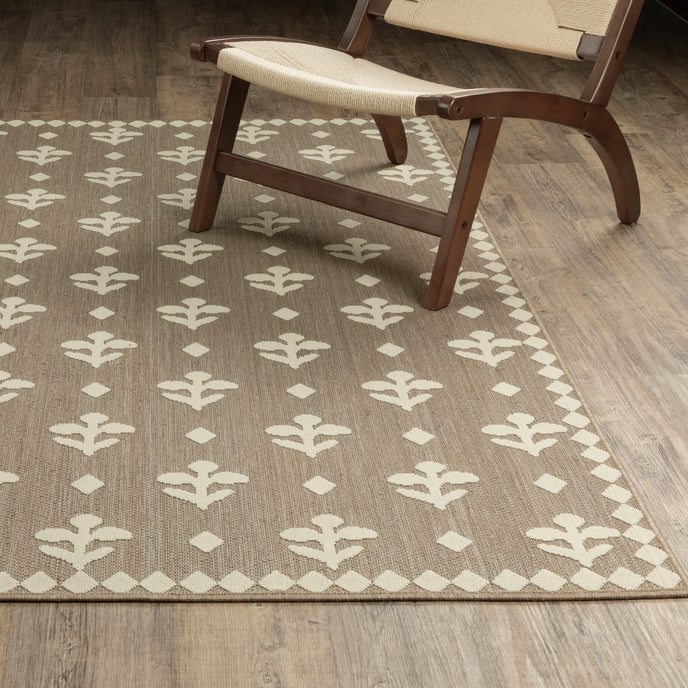 Oriental Weavers Zarina ZAR02 Beige/Ivory Area Rug