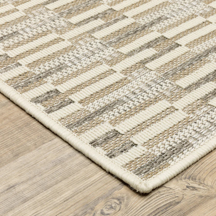Oriental Weavers Zarina ZAR03 Beige/Ivory Area Rug