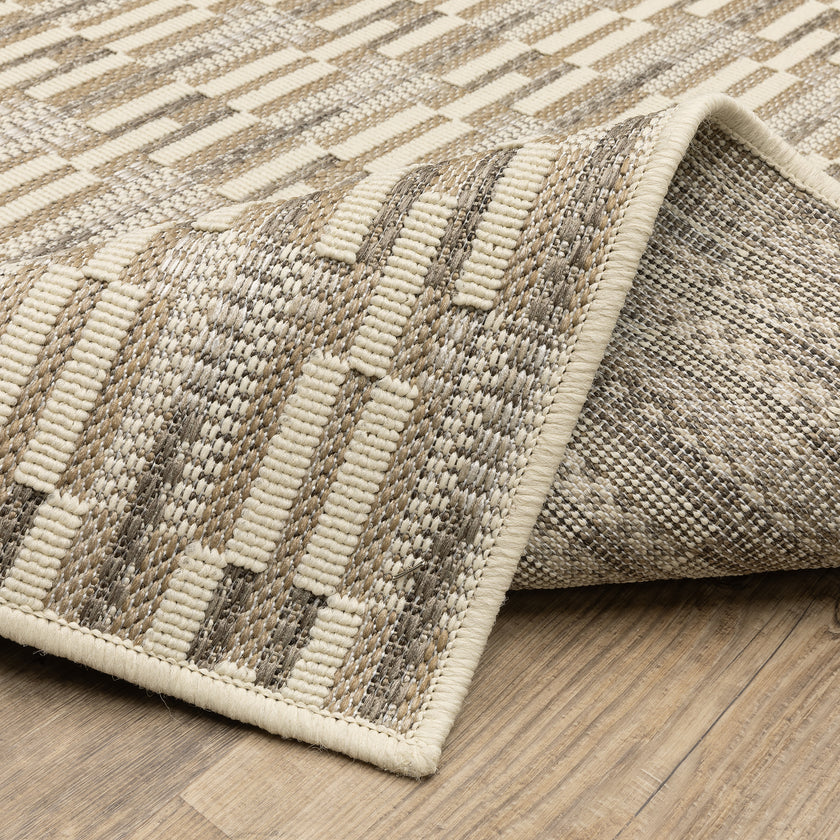 Oriental Weavers Zarina ZAR03 Beige/Ivory Area Rug