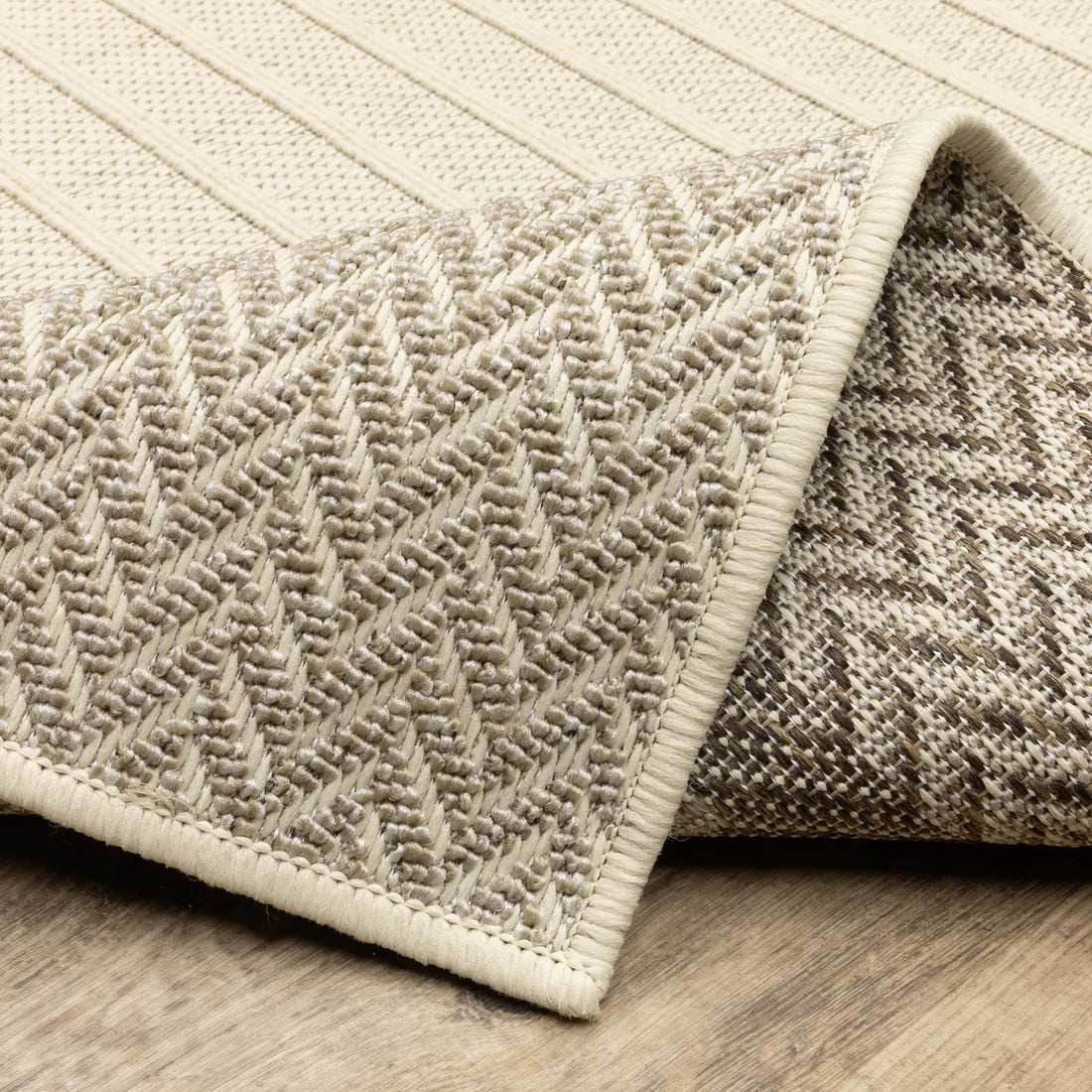 Oriental Weavers Zarina ZAR04 Beige/Ivory Area Rug