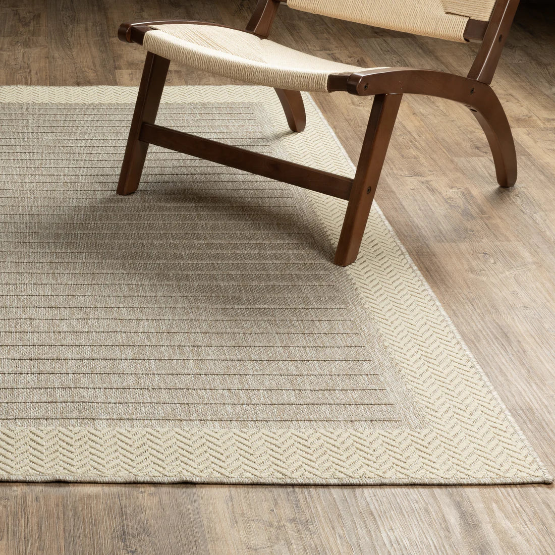 Oriental Weavers Zarina ZAR05 Beige/Brown Area Rug