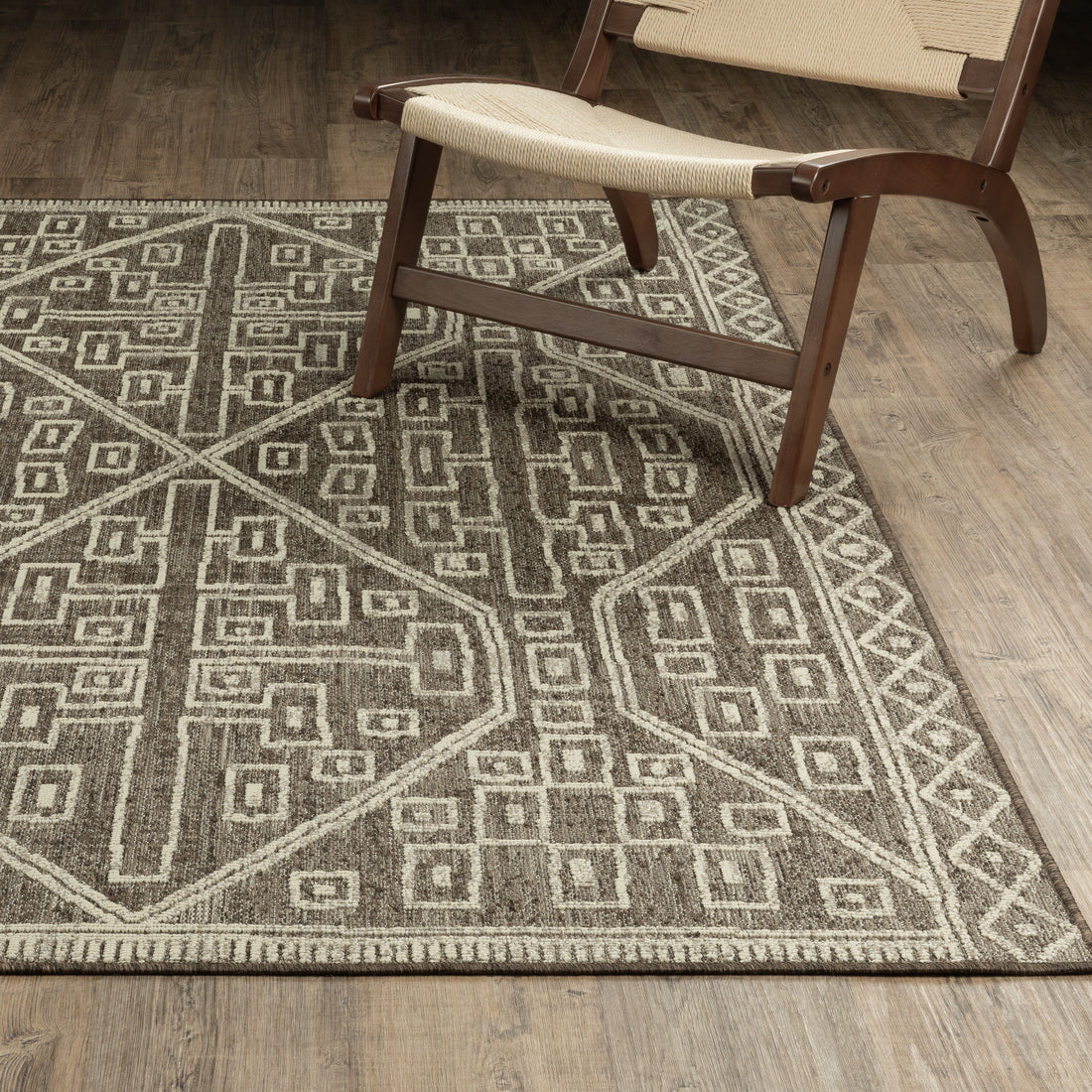 Oriental Weavers Zarina ZAR07 Brown/Beige Area Rug